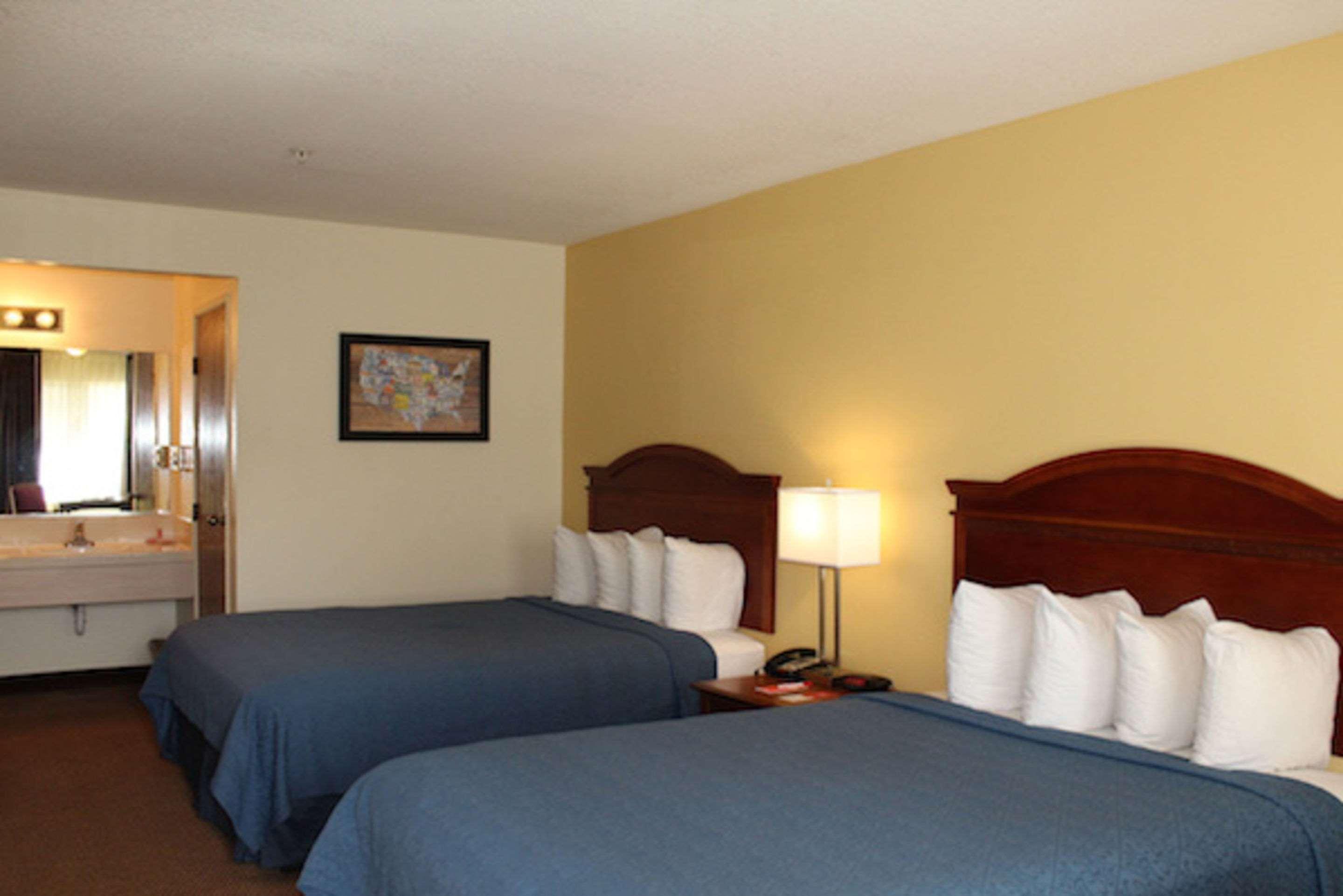 Econo Lodge Inn & Suites Lodi - Wine Country Area Zewnętrze zdjęcie