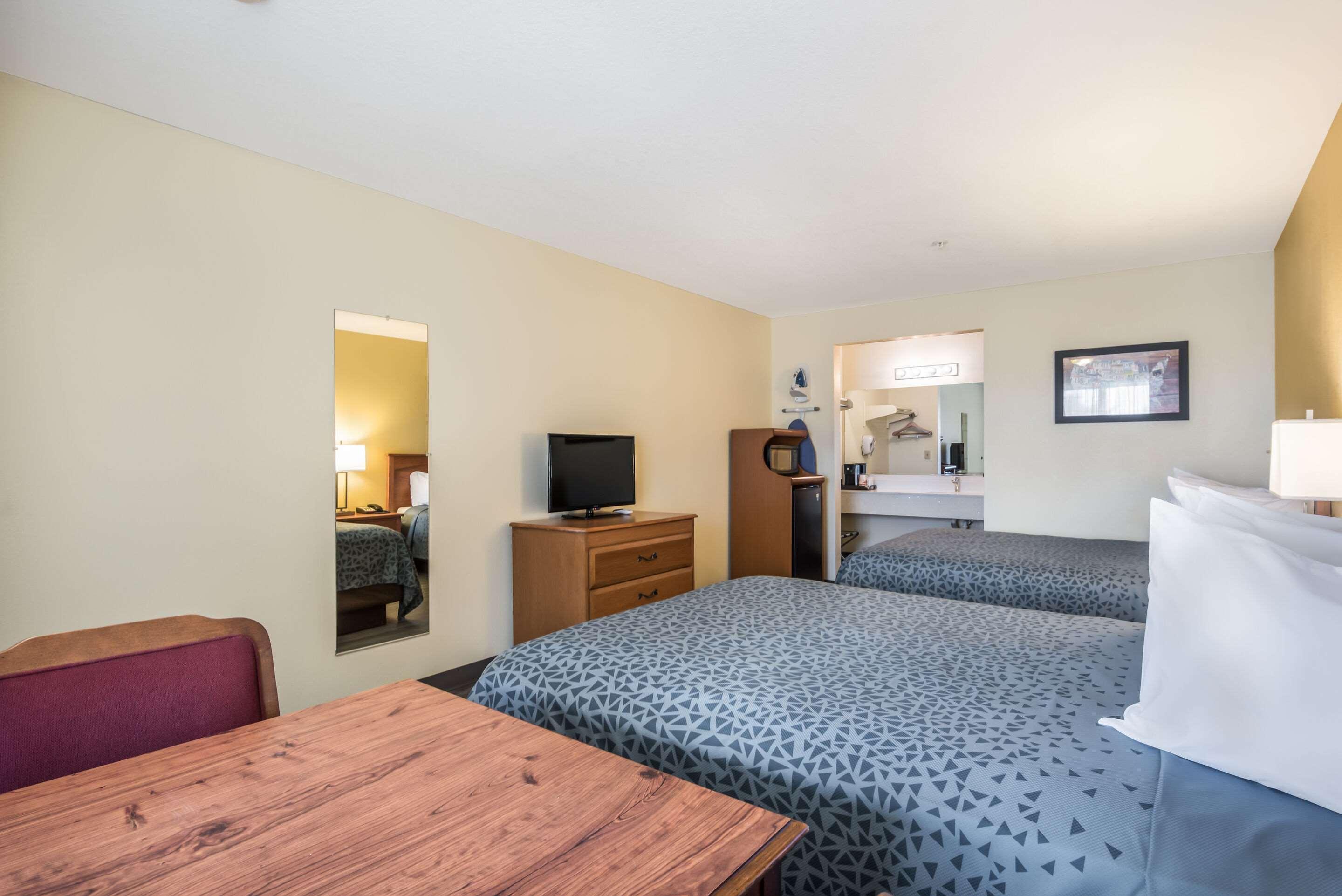 Econo Lodge Inn & Suites Lodi - Wine Country Area Zewnętrze zdjęcie