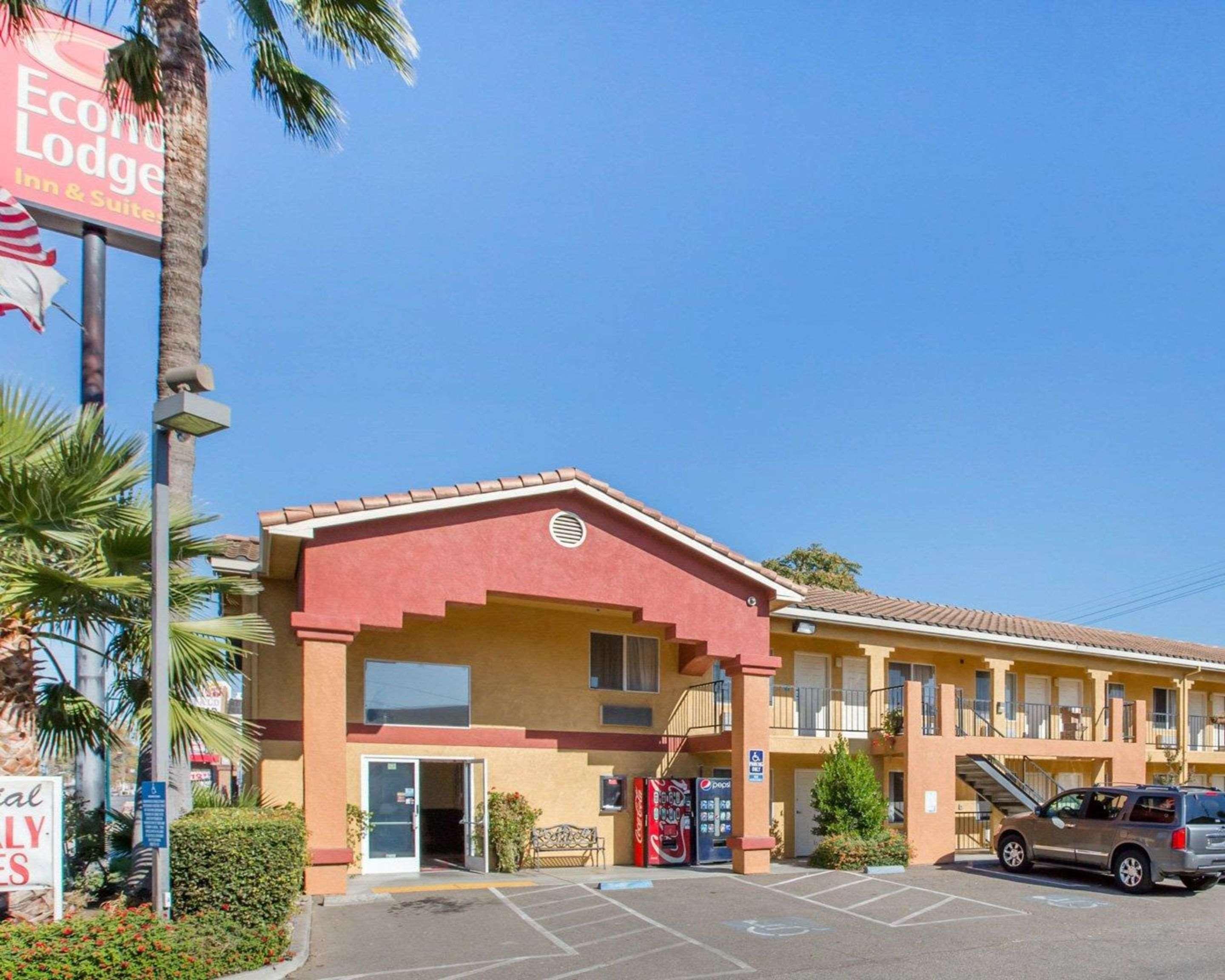 Econo Lodge Inn & Suites Lodi - Wine Country Area Zewnętrze zdjęcie