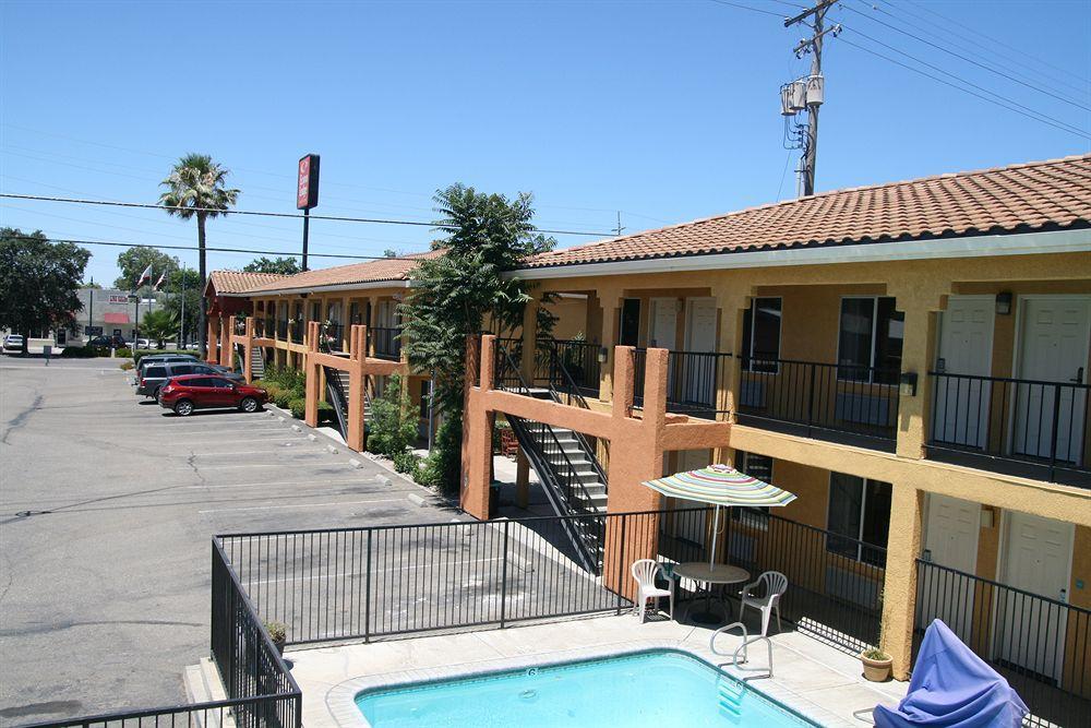 Econo Lodge Inn & Suites Lodi - Wine Country Area Zewnętrze zdjęcie