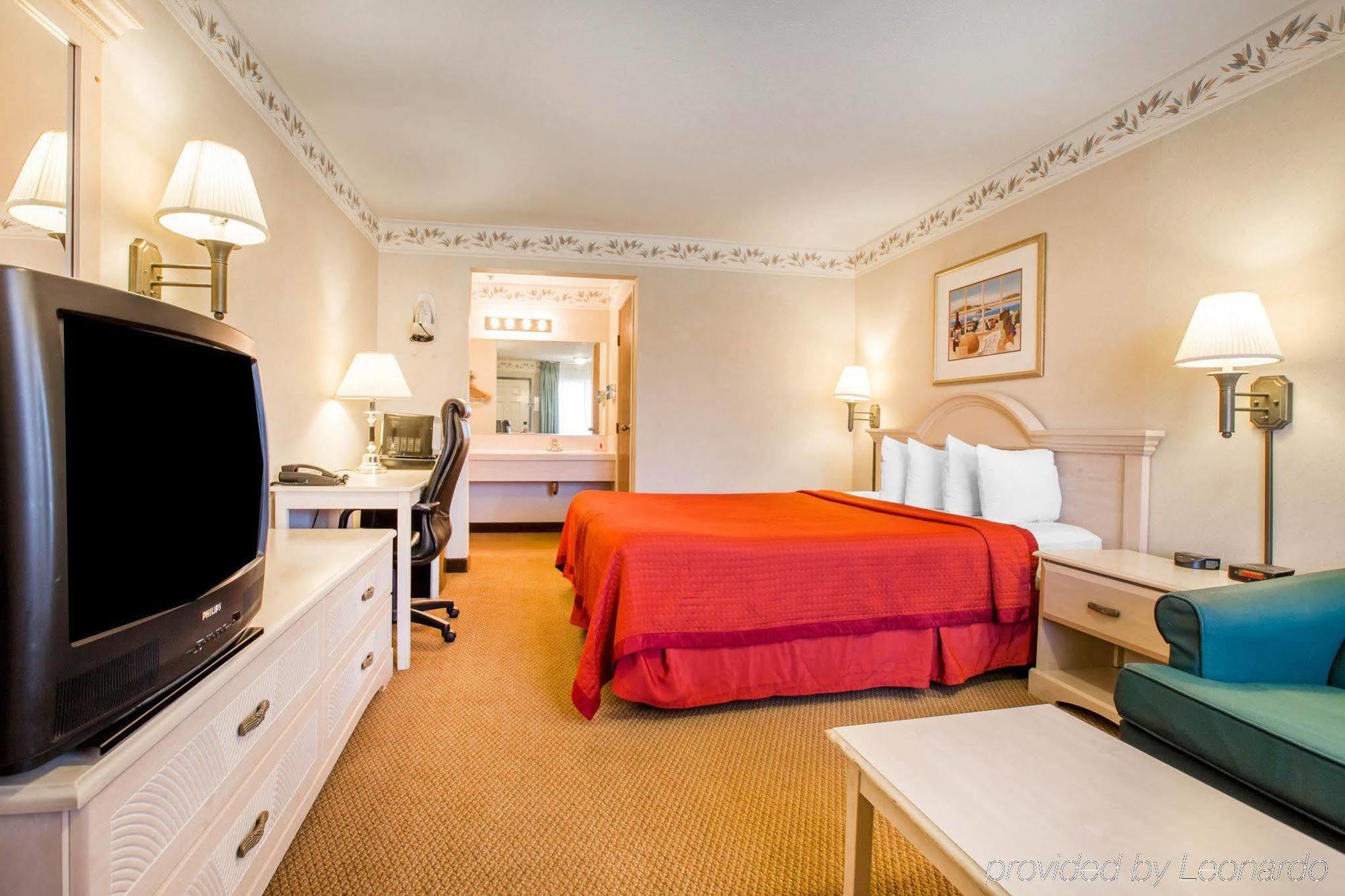 Econo Lodge Inn & Suites Lodi - Wine Country Area Zewnętrze zdjęcie