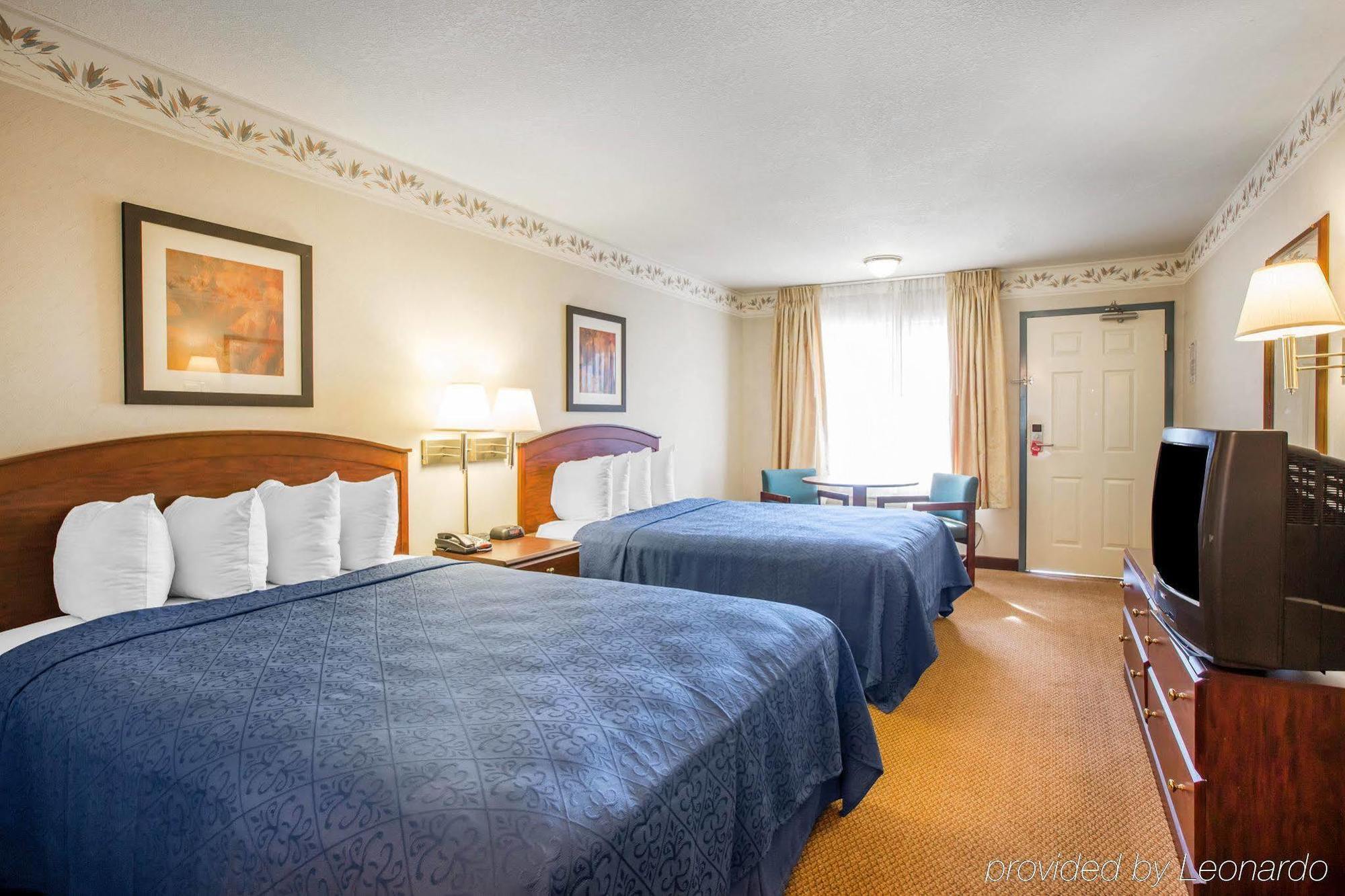 Econo Lodge Inn & Suites Lodi - Wine Country Area Zewnętrze zdjęcie